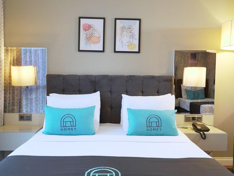 Homey AirPort Hotel 39