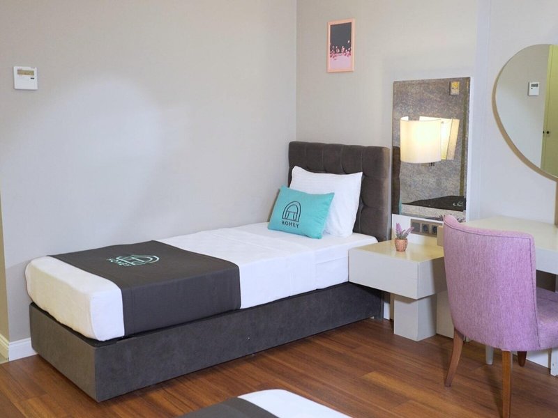 Homey AirPort Hotel 41