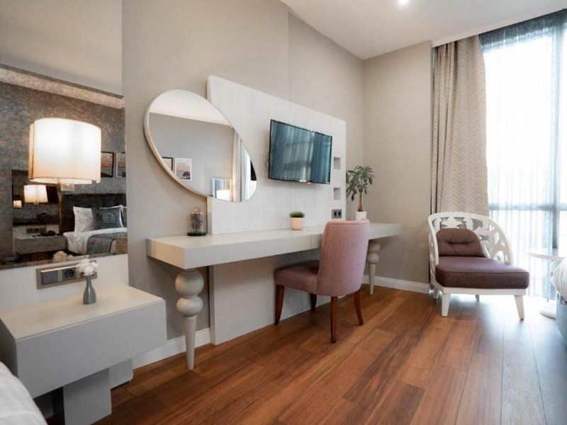 Homey AirPort Hotel 46