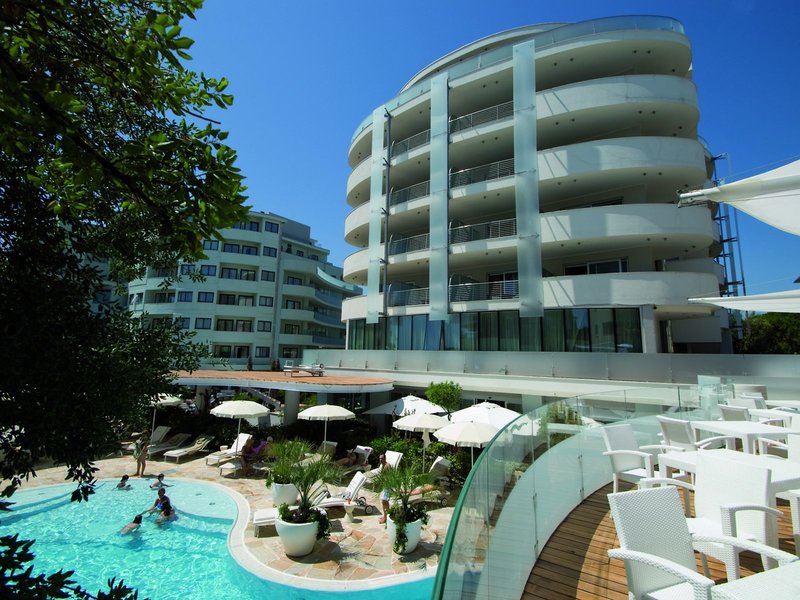 Premier & Suites 1
