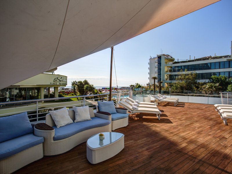 Premier & Suites 5