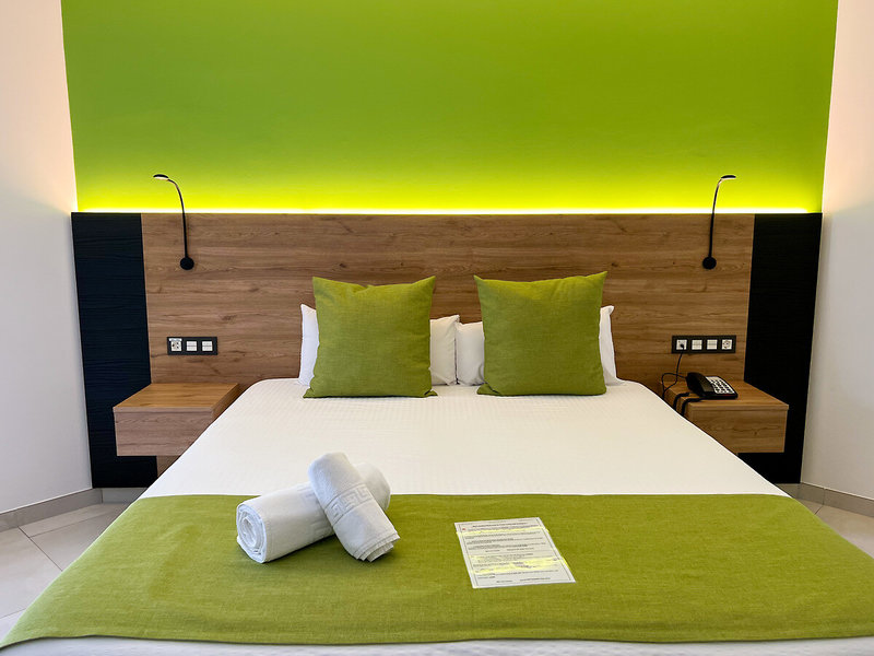 Hotel MG Poniente 8