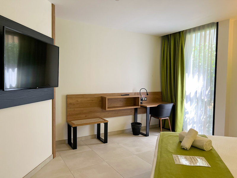 Hotel MG Poniente 9