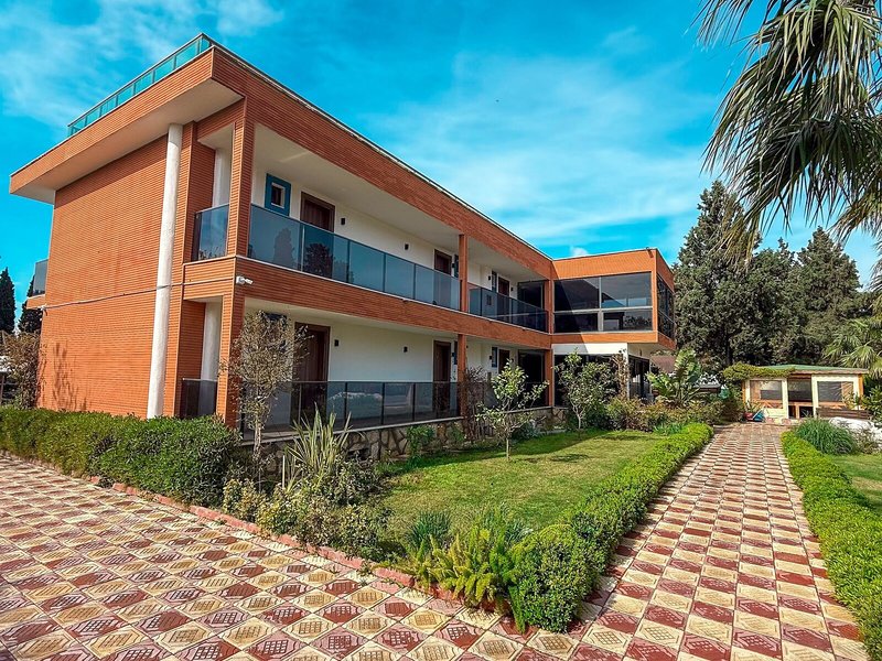 Çinar Butik Otel 1