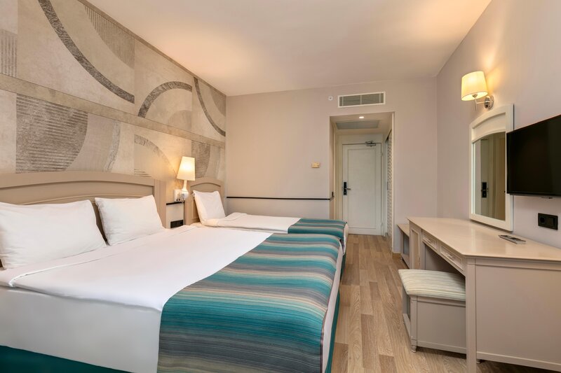 Sherwood Greenwood Resort 66