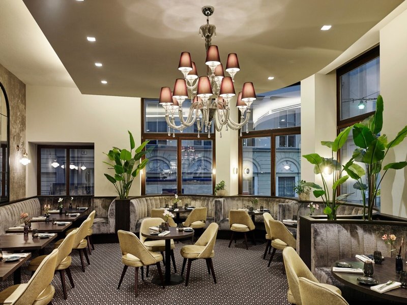 Steigenberger Herrenhof 5