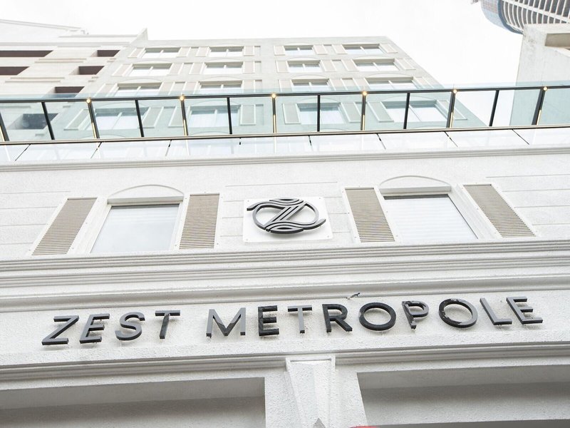 Zest Metropole 1