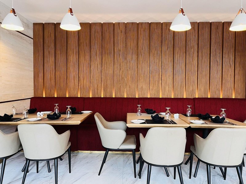 Zest Metropole 7
