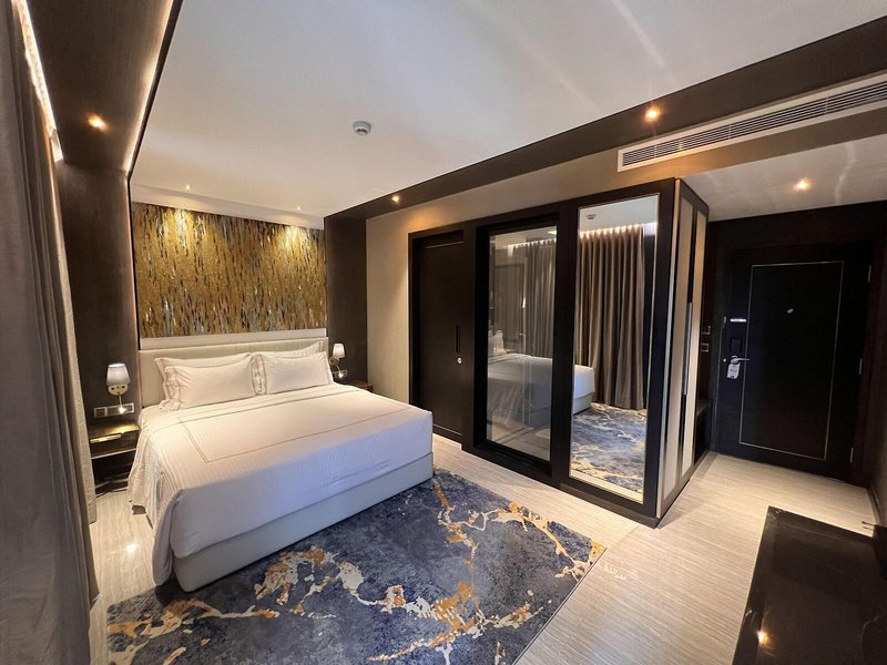 Zest Metropole 15