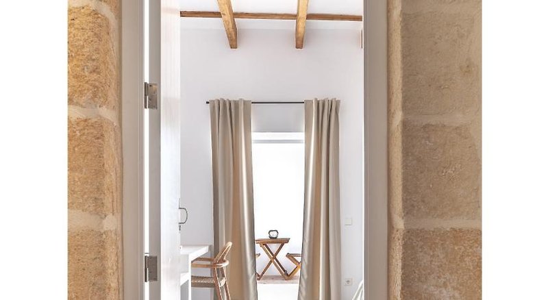 S'Enclova Petit Hotel