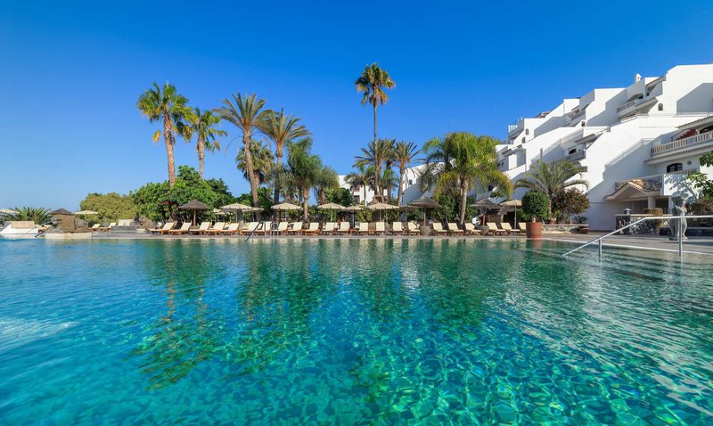 Regency Country Club 9