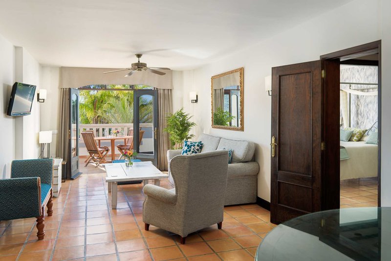 Regency Country Club 20