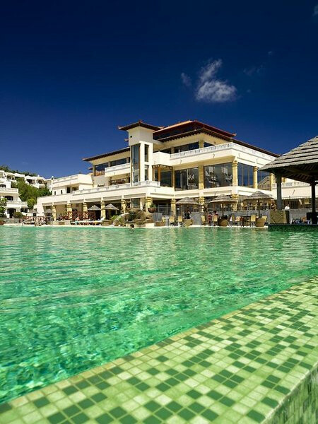 Regency Country Club 5