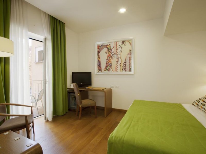 Plaza Sorrent 30