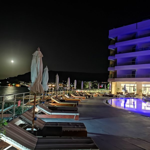 Konstantinos Palace 1