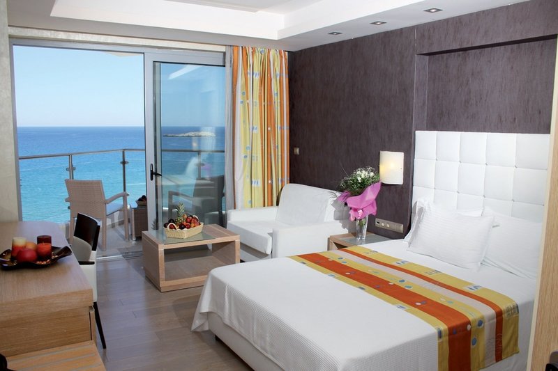 Konstantinos Palace 2