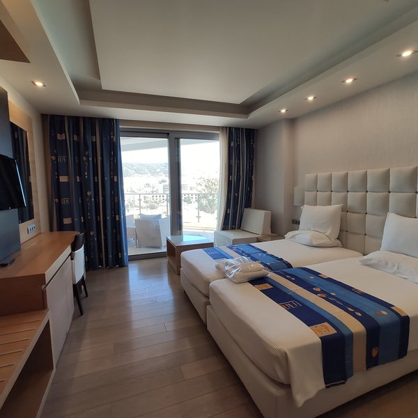 Konstantinos Palace 7