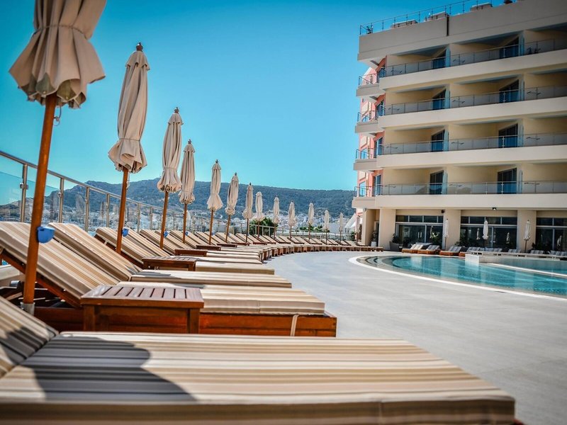 Konstantinos Palace 7
