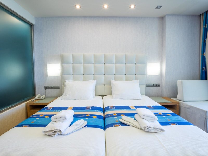 Konstantinos Palace 36