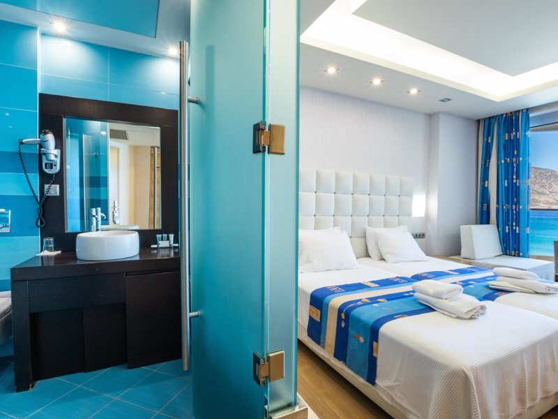 Konstantinos Palace 38