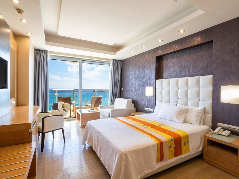 Konstantinos Palace 43