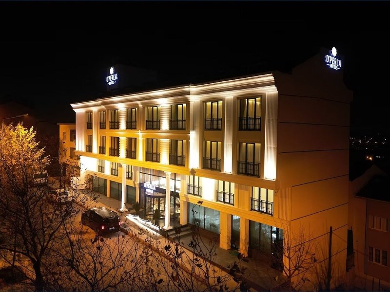 Operla Airport Hotels, Trademark Collection by Wyndham 2