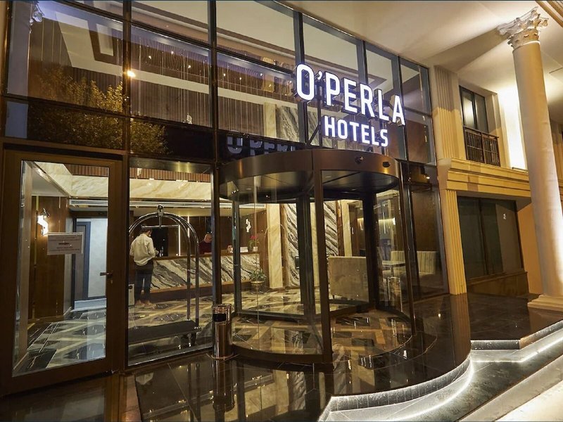 Operla Airport Hotels, Trademark Collection by Wyndham 5