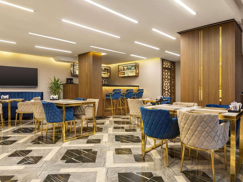 Operla Airport Hotels, Trademark Collection by Wyndham 9