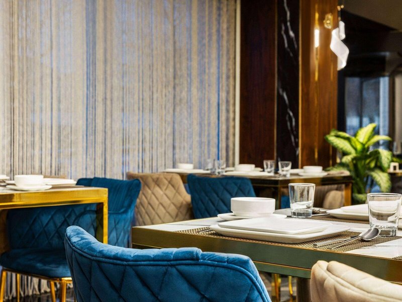 Operla Airport Hotels, Trademark Collection by Wyndham 17