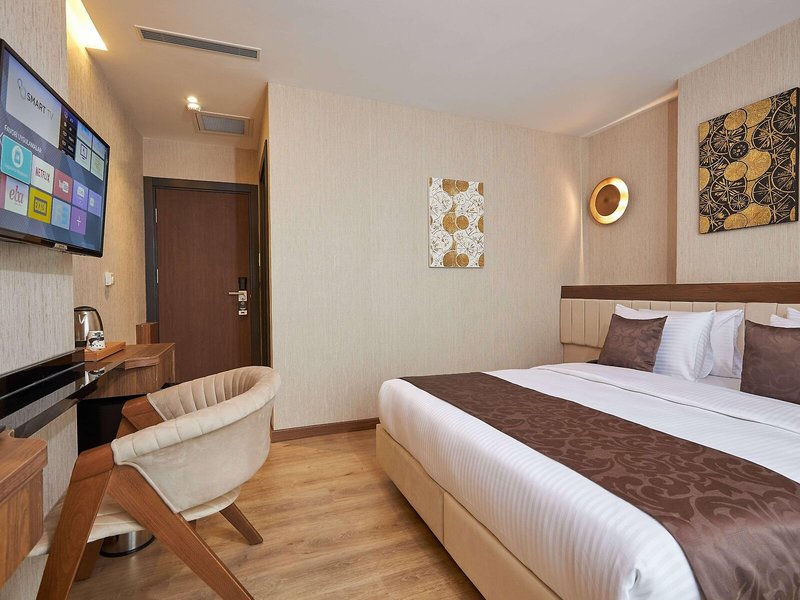 Operla Airport Hotels, Trademark Collection by Wyndham 29