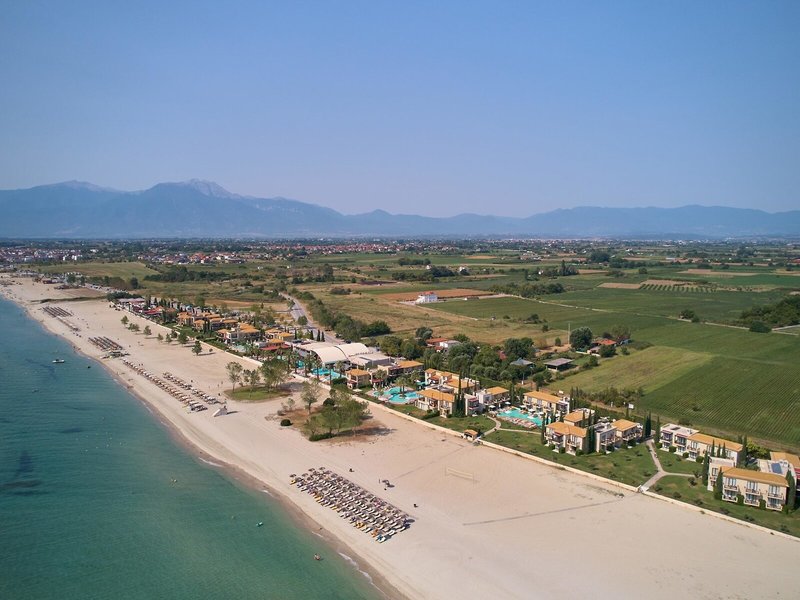 Mediterranean Village Hotel & Spa 8