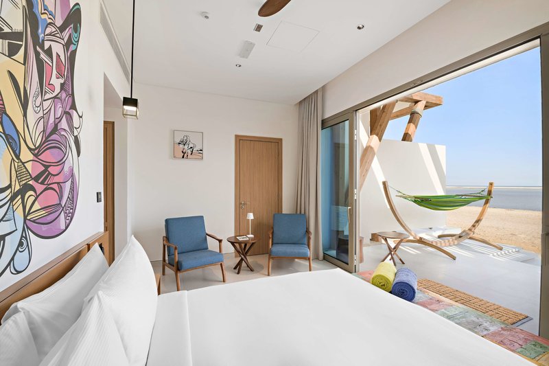 Fuwairit Kite Beach Tapestry Collection by Hilton 25