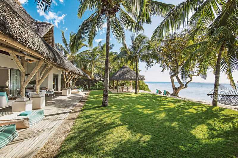 Beachfront Villas of Paradis Beachcomber Golf Resort & Spa 1