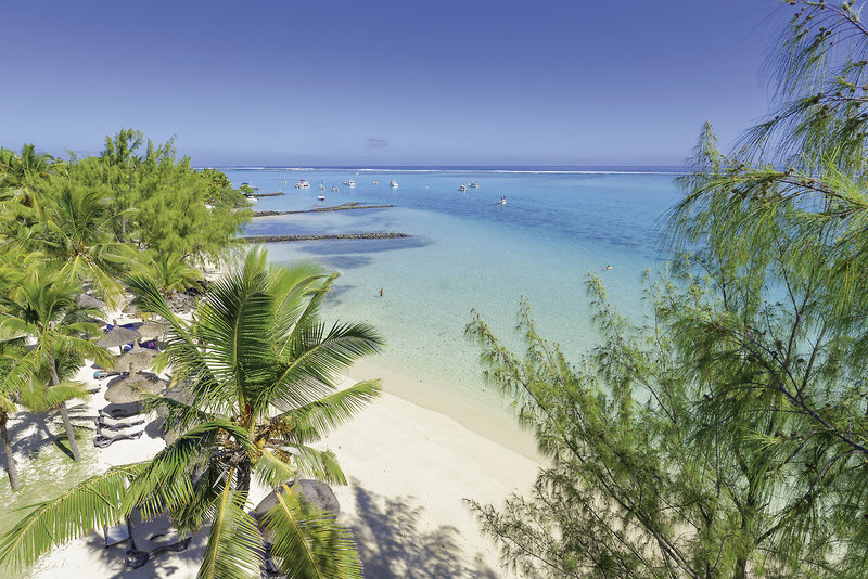 Beachfront Villas of Paradis Beachcomber Golf Resort & Spa 6