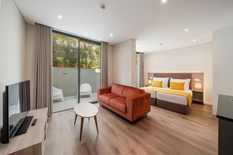 Monumental Plaza by Petit Hotels 2