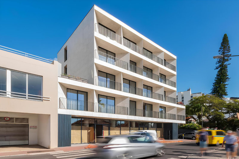Monumental Plaza by Petit Hotels 7