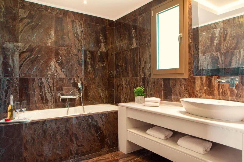 Ajul Luxury Hotel & Spa Resort 201