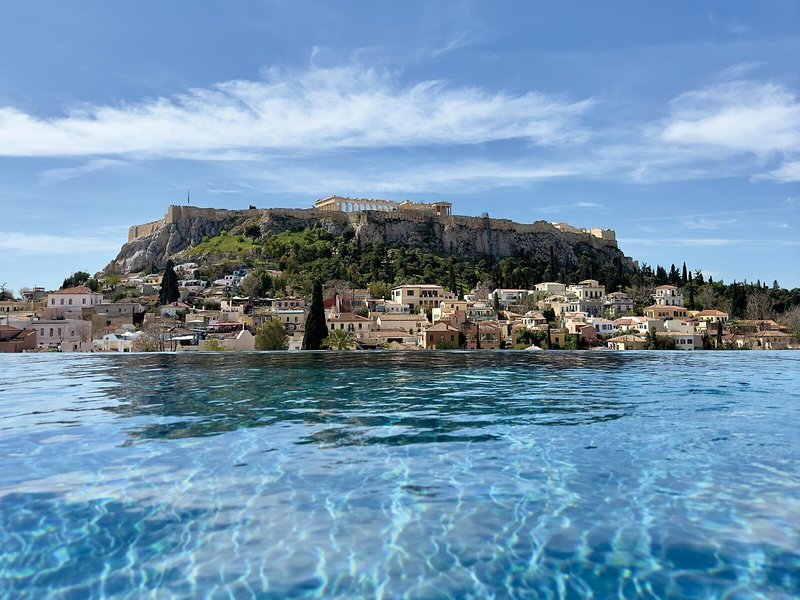 The Dolli at Acropolis 11