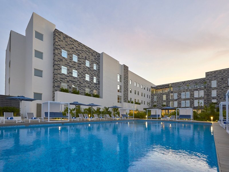 City Express Plus by Marriott Cancún Aeropuerto Riviera 4