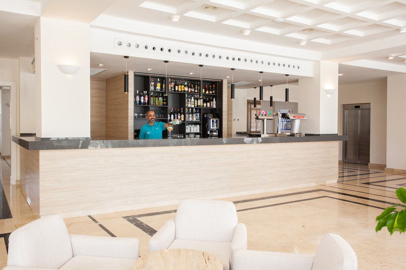 Grupotel Club Menorca 8