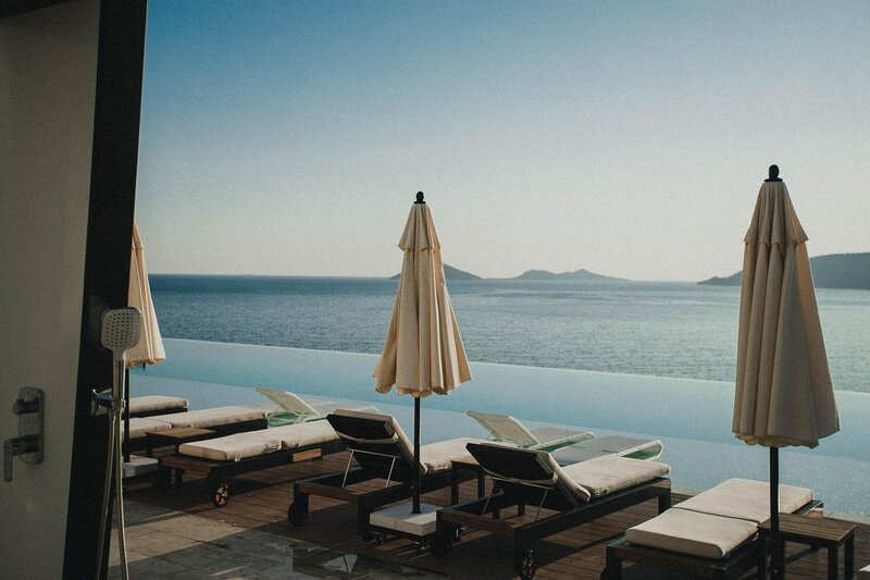 Lures Hotel 77
