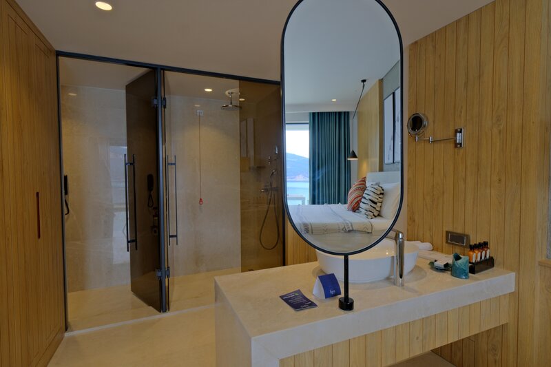 Lures Hotel 207