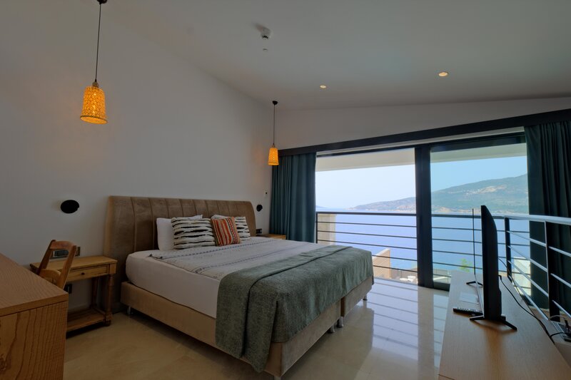 Lures Hotel 212