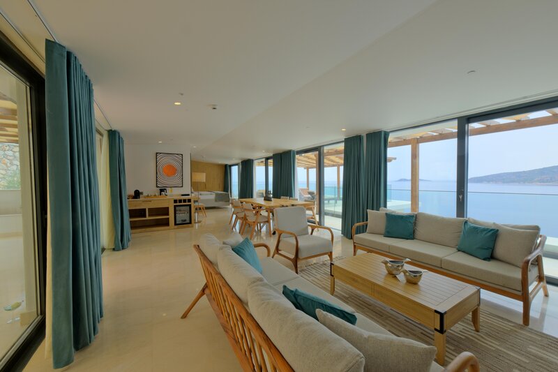 Lures Hotel 218