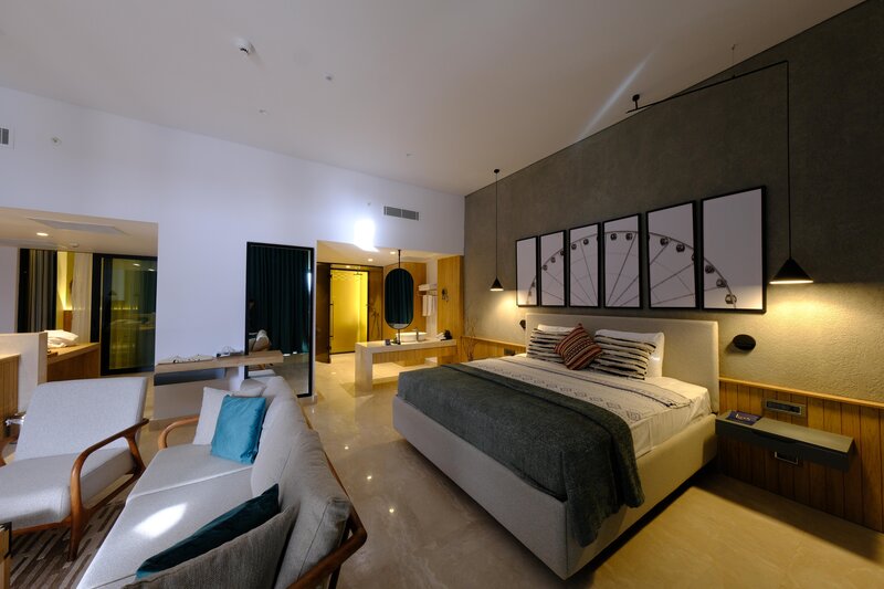 Lures Hotel 228