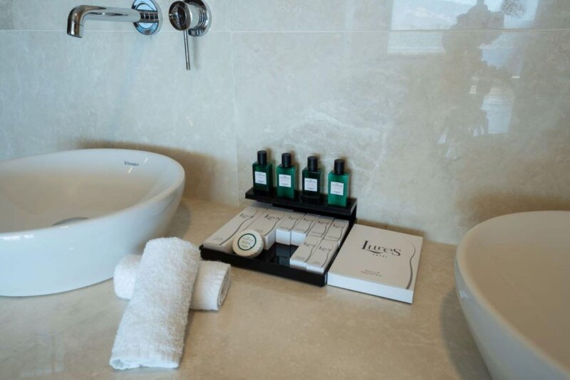 Lures Hotel 333