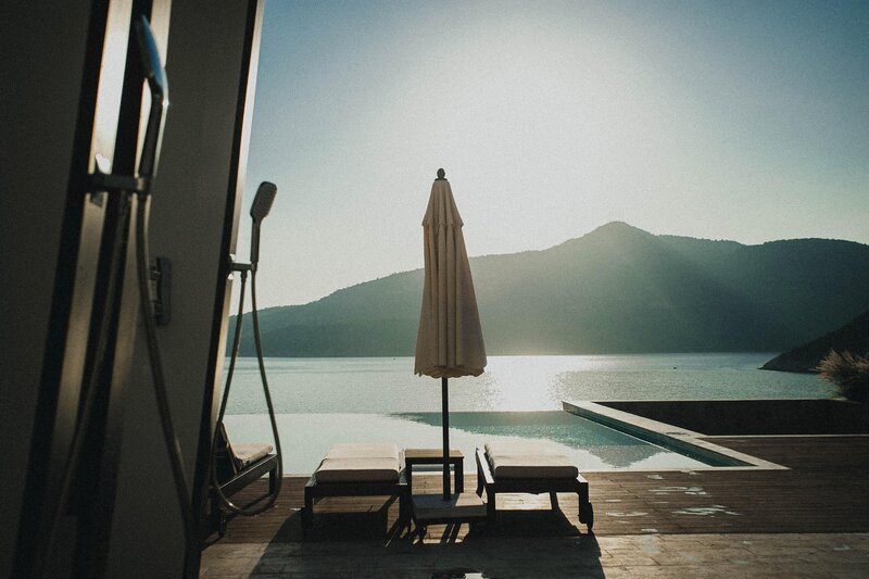 Lures Hotel 76