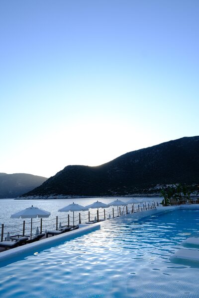 Lures Hotel 93