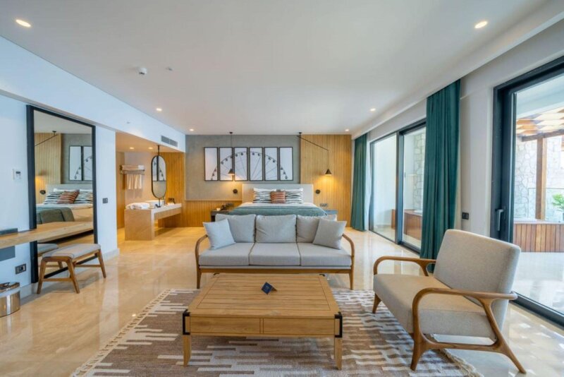 Lures Hotel 321