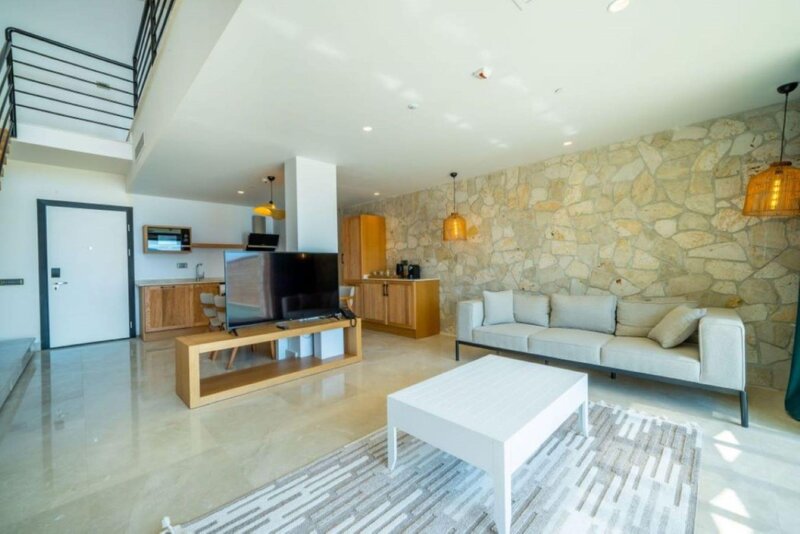 Lures Hotel 340